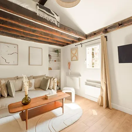 Cite Des Fleurs Paris17- Cozy Junior Onebedroom-4p Daire